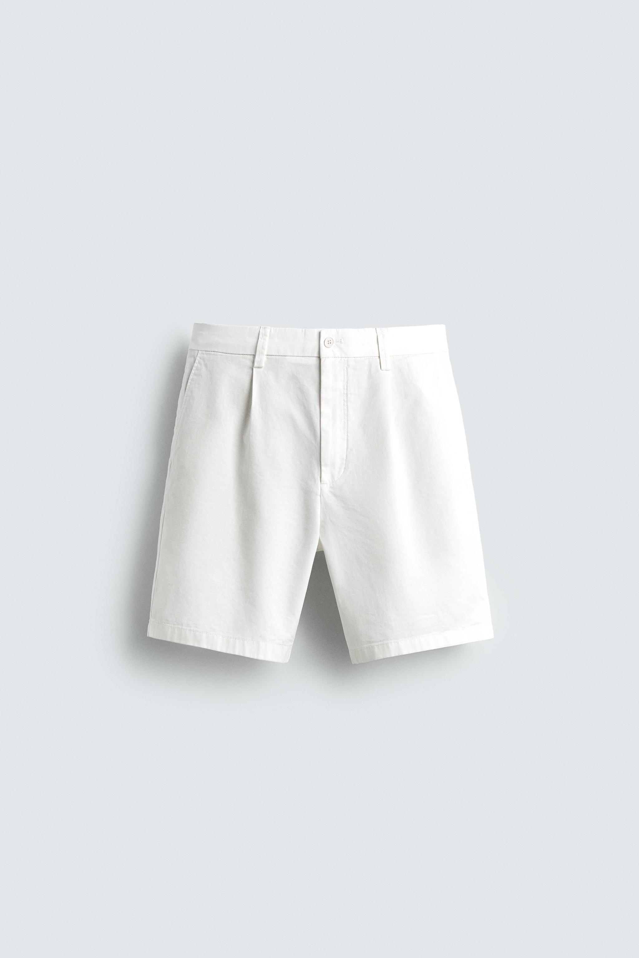 REGULAR FIT PLEATED SHORTS